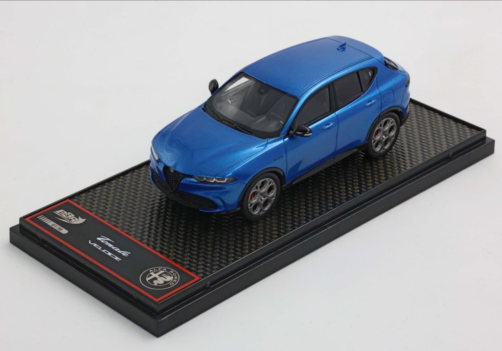 BBR BBRC308B Alfa Romeo Tonale Veloce 1/43 : idée cadeau prestige pour passionné auto