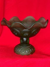 Rare LE Smith Satin Frosted Green Scalloped Edge Moon & Stars Pedestal Compote