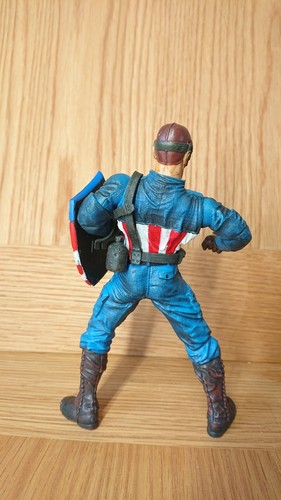 Toybiz 2002 Marvel Select Collector Ultimate Captain America - Picture 3 of 9