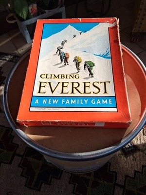 Hervorragendes seltenes 1960er Jahre Climbing Everest Brettspiel von Victory G. J. Hayter & Co Ltd.