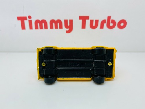 CORGI LAND ROVER DEFENDER 110 AA SERVICE YELLOW 75 MM LONG 7 - Picture 6 of 6