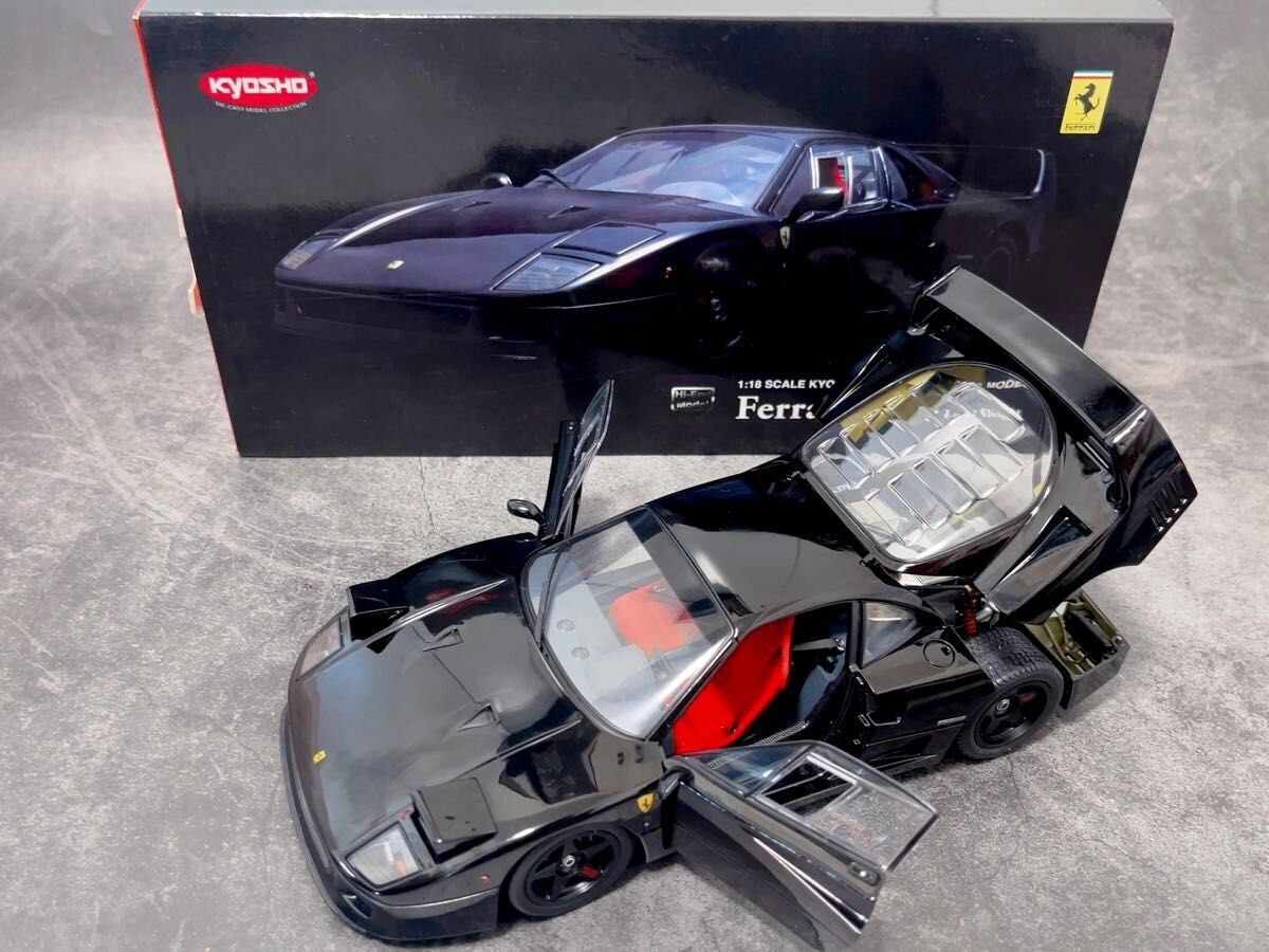 Kyosho 1/18 Hi End model Ferrari F40 Light Weight Black die Kyosho 1/18 Hi End model Ferrari F40 Light Weight Black die