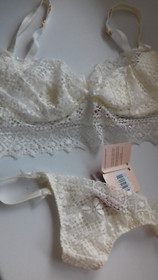 AGENT PROVOCATEUR RARE STONE BRA 32C/D OR 34D & AP 3 MEDIUM THONG BNWT