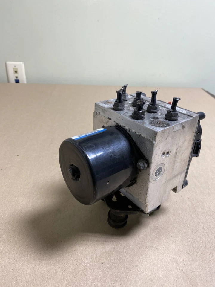 Volkswagen Passat CC 2009 2,0 L módulo de bomba ABS freno antibloqueo 3C0614109P N1 Foto 2 de 4