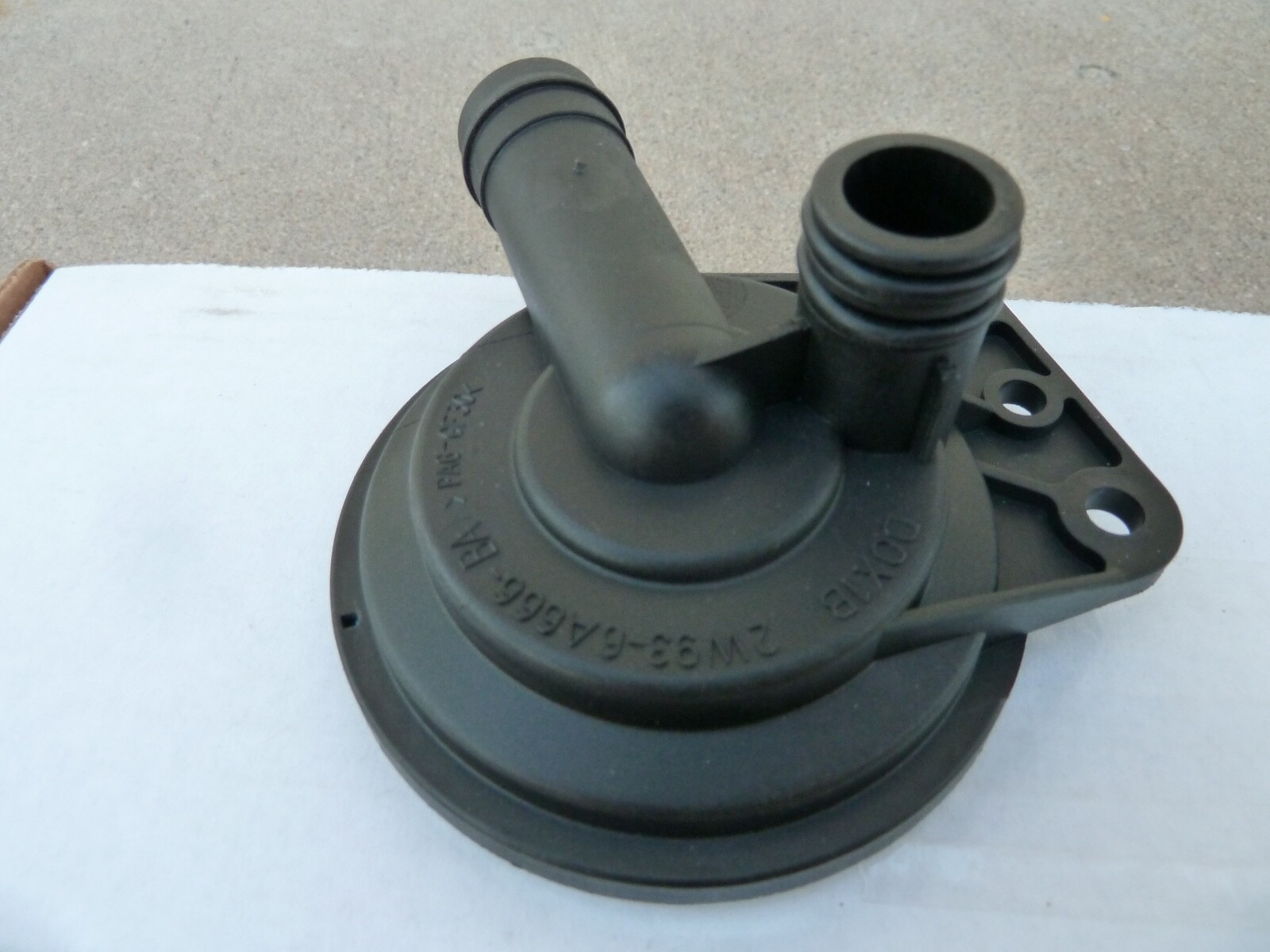 NEW Aston Martin Vantage V8 OEM Engine Crankcase Valve 4.7 4.3