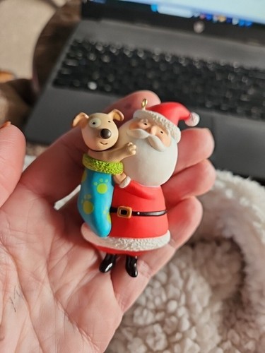 Hallmark Keepsake 2012 Ornament Exclusive VIP Gift Stocking Stuffing Santa Puppy - Picture 3 of 7