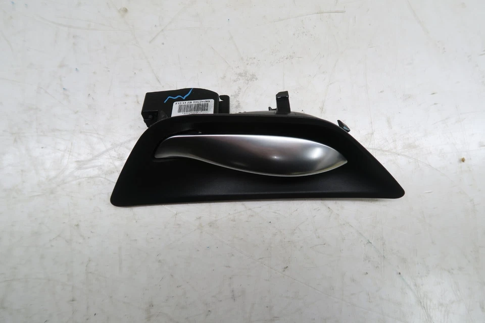 Manija de puerta interior delantera derecha BMW M6 F12 2013-2018 OEM Foto 2 de 4