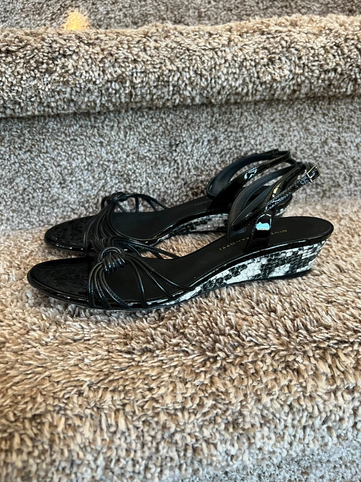 Sandalias negras para mujer GIUSEPPE ZANOTTI Ylenia 30 pitón y charol cuña. Talla EU  Foto 2 de 4