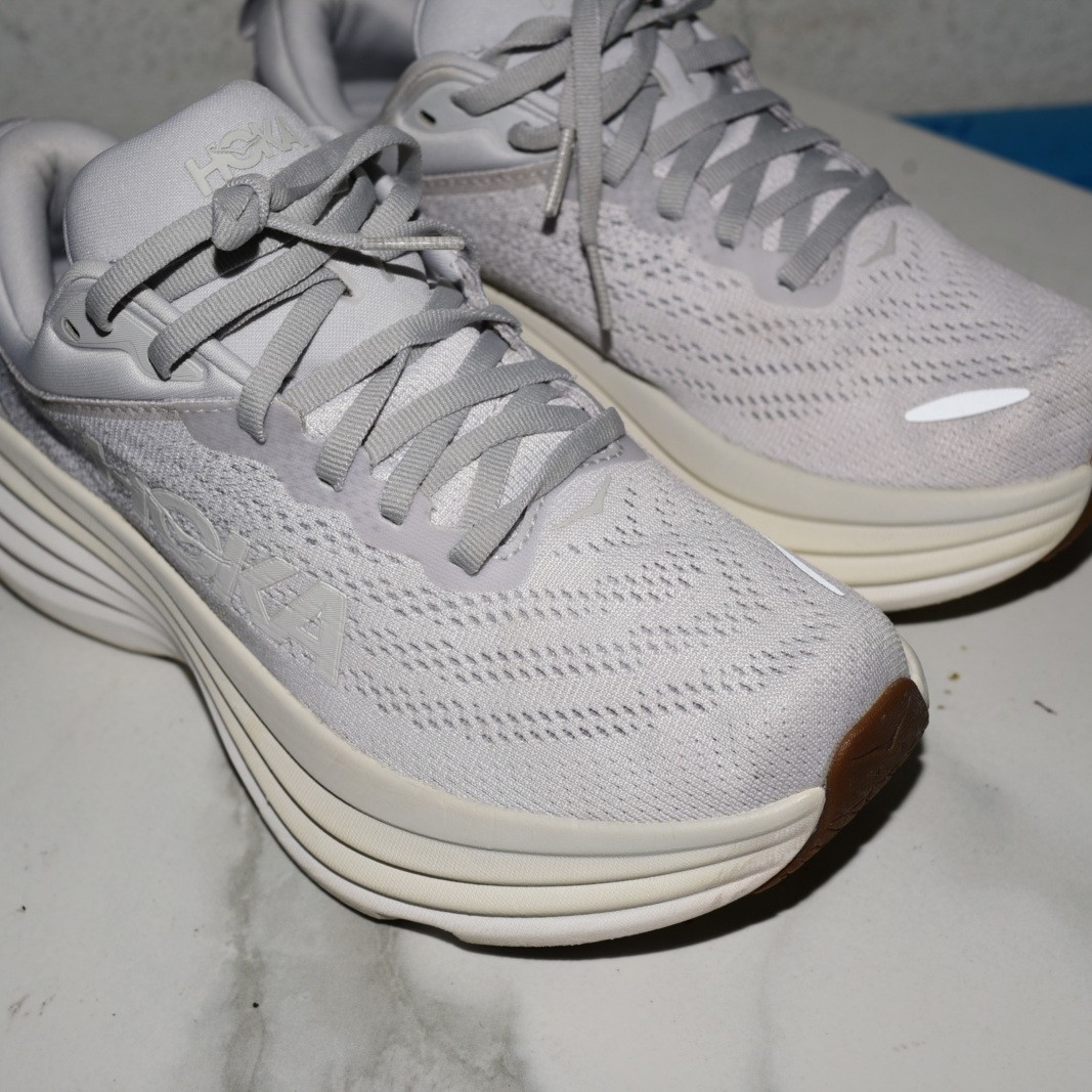 HOKA Bondi 8 Running Shoe Women US 7 B thumbnail 6
