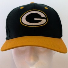 Green Bay Packers NFL Baseball Cap Snapback Adjustable Green Gold Game Day NWT