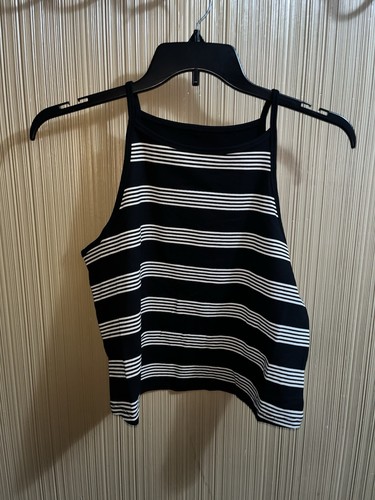 Women’s Plus Size Torrid High Striped Neck Crop Top Size 2 - Picture 4 of 4
