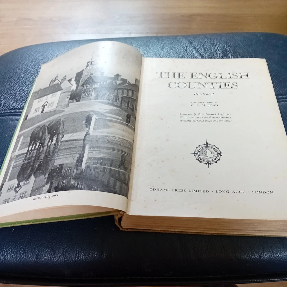 The English Counties Book 1948 Edited C E M Joad 1st edi. illustrated Book 101. - Image 2 of 4