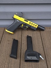 Novritsch SSP18 Gas Airsoft Pistol with Magazines and ACETECH Brighter R