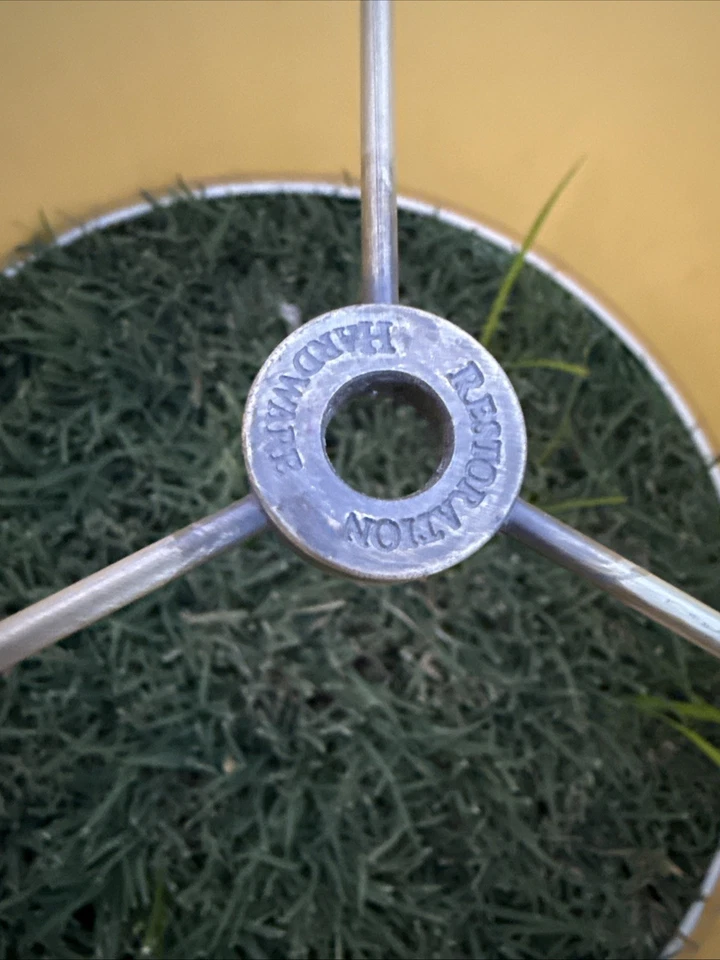 Настольная лампа Restoration Hardware оригинальный шелковый абажур ширина 14 дюймов высота 10 дюймов - Изображение 2 из 4