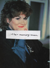 K.T. Oslin 1990 Picture Article 5 Page Clipping
