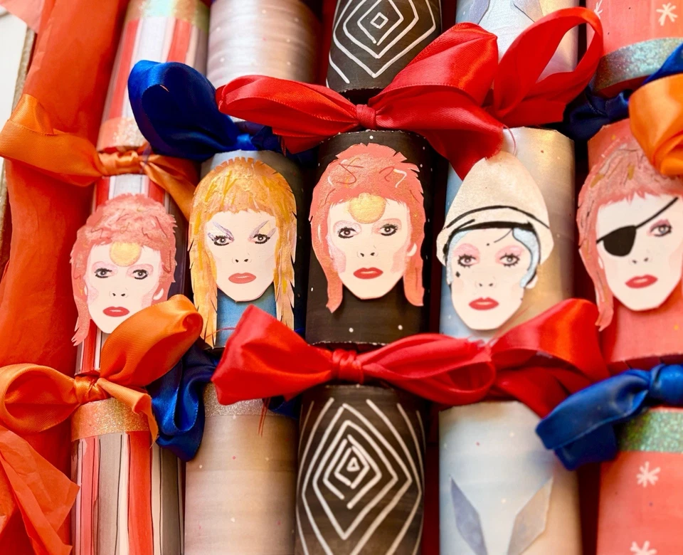 David Bowie Ziggy Stardust Christmas Cracker Set Handmade - Image 2 of 4