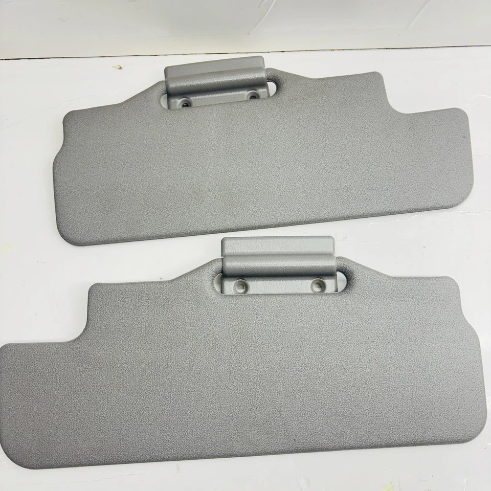 Toyota 4Runner 2003-2009 parasol iluminado conductor + pasajero gris genuino OEM Foto 3 de 4