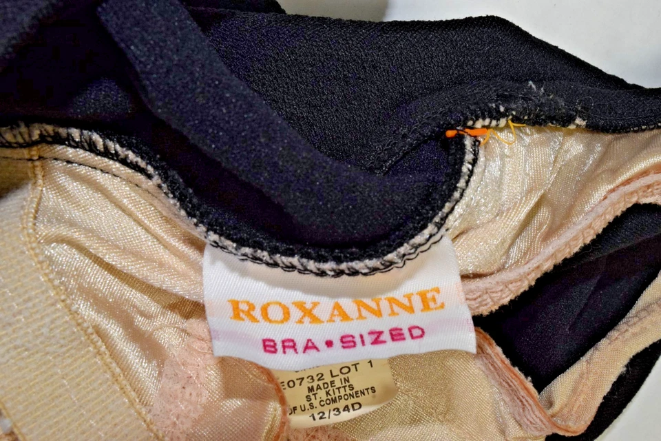 Maiô Vintage Roxanne Tamanho 12 Anos 50 Saia Texturizada Preta Grossa Botões de Latão - Imagem 3 de 4