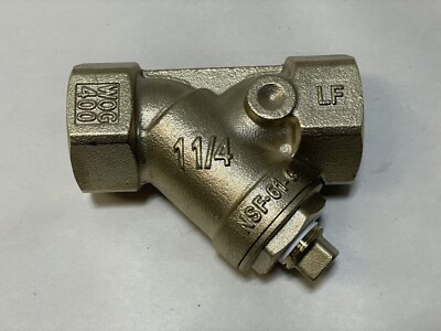 WATTS Threaded Y-Strainer Valve 1-1/4'' NSF-61-G