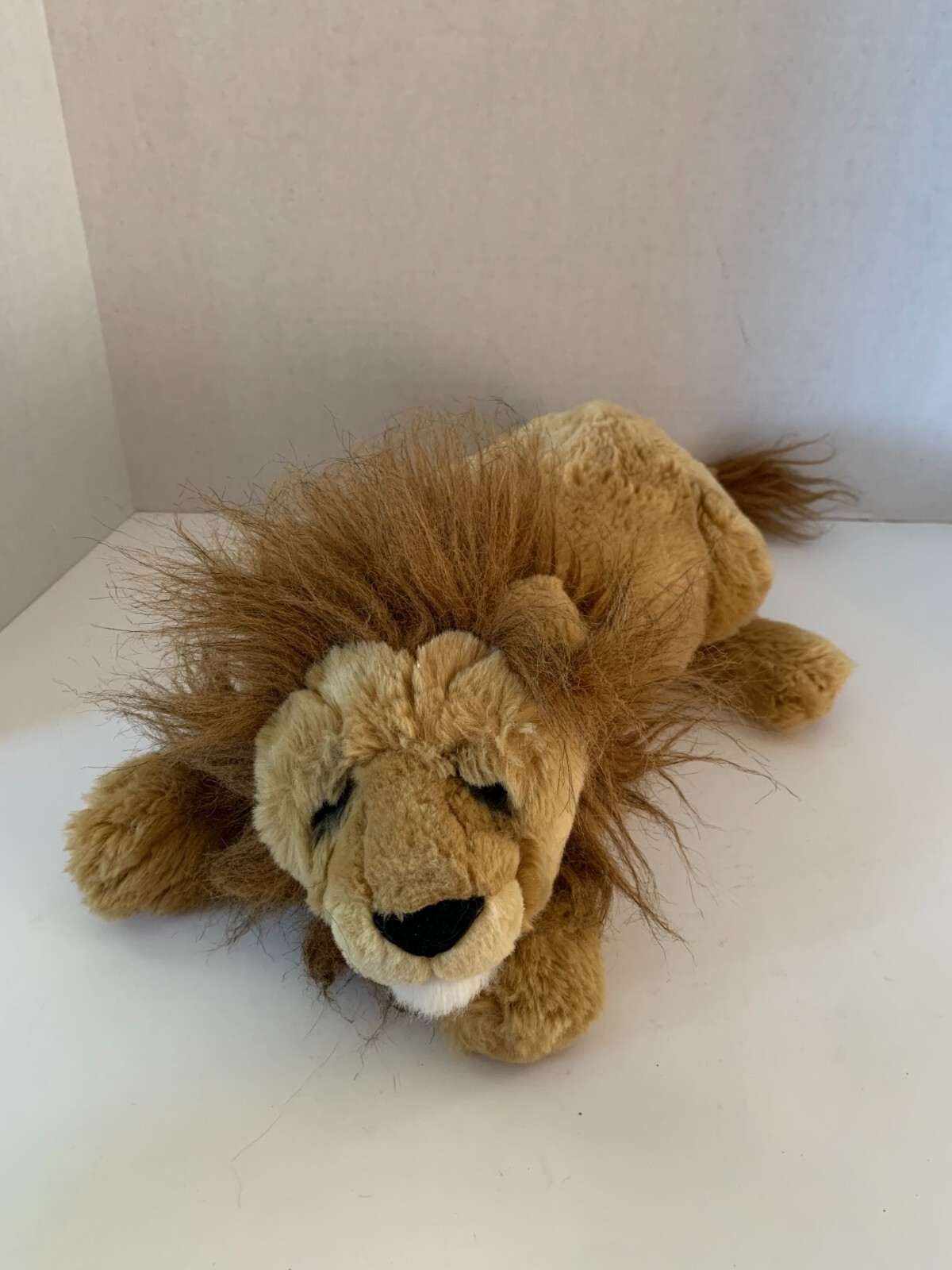 dakin stuffed lion