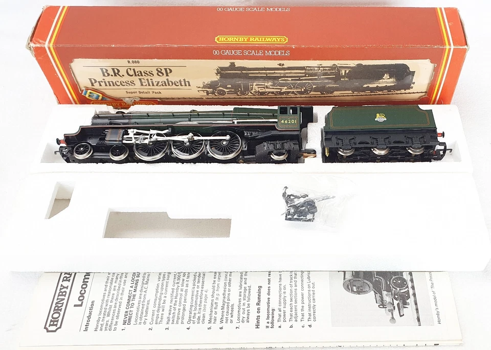 Hornby OO HO British Railways Class 8P "PRINCESS ELIZABETH" Steam Locomotive MIB - Image 3 of 4