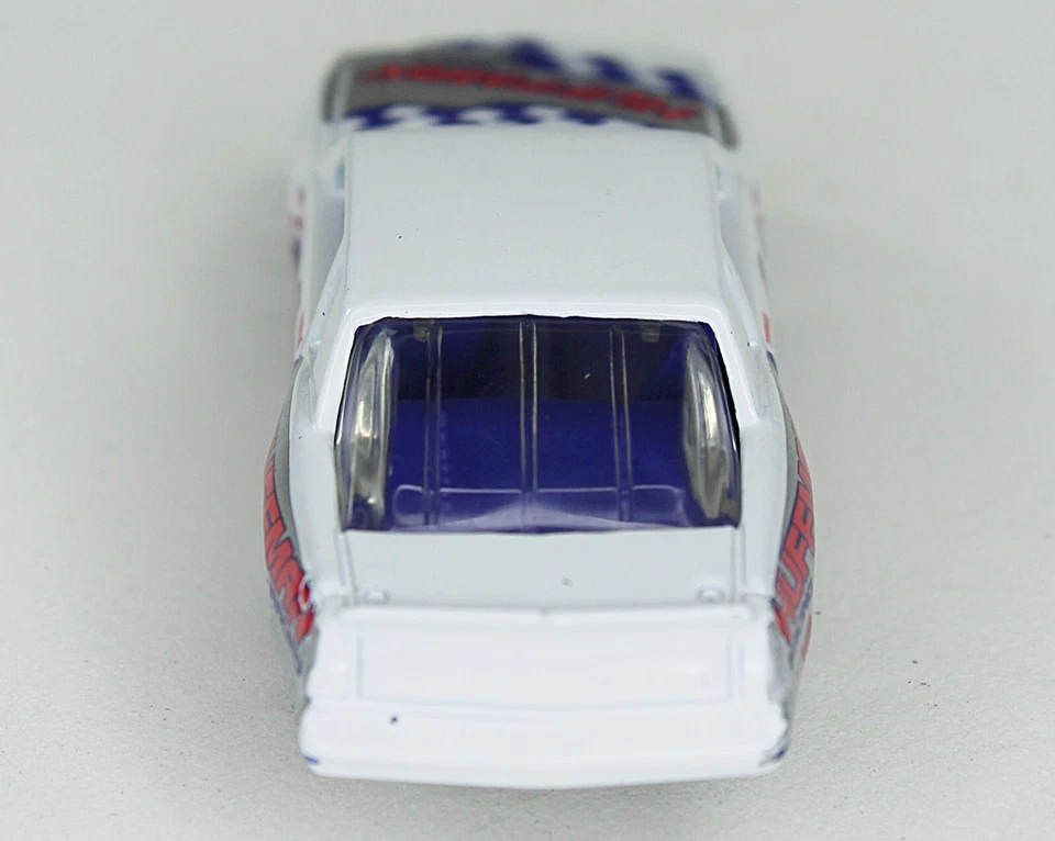 Carro de corrida vintage Hot Wheels CHEVY STOCKER 1:64 colecionador nº 618 - Imagem 4 de 4
