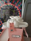 Foto 1 di 19