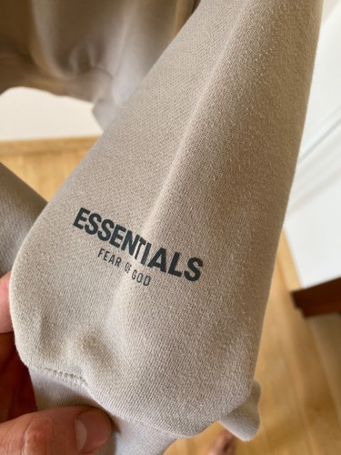 Boys Fear Of Gods Essentials Hoodie Beige Size M 8 - Picture 4 of 21