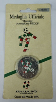 FIFAサッカーワールドカップ1990イタリア大会公式グッズ（チャーム）希少品 FIFAサッカーワールドカップ1990イタリア大会公式グッズ（チャーム