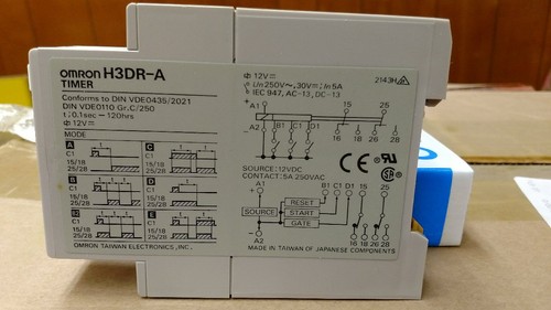 Omron H3DR-A Time Delay Relay 1.2s to 120h 12VDC UIC p/n 46947401 **NEW** - Picture 3 of 4