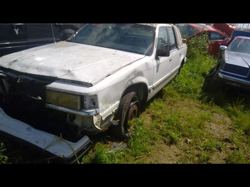 Brake Master Cylinder Fits 84-95 CARAVAN 585360 - Image 2 of 4