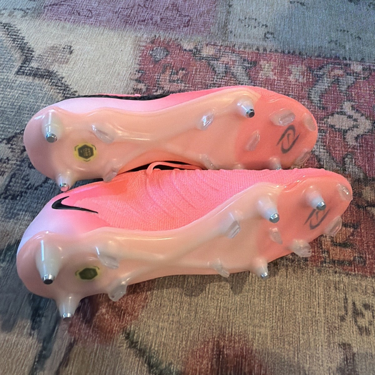 NEW Nike Phantom GX 2 Elite SG-Pro AC Pink FQ8926-600 Men Size 6, Women Size 7 Nike Phantom GX 2 Elite FG - Pink main image 3
