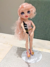 Rainbow High Pacific Coast Bella Parker Doll