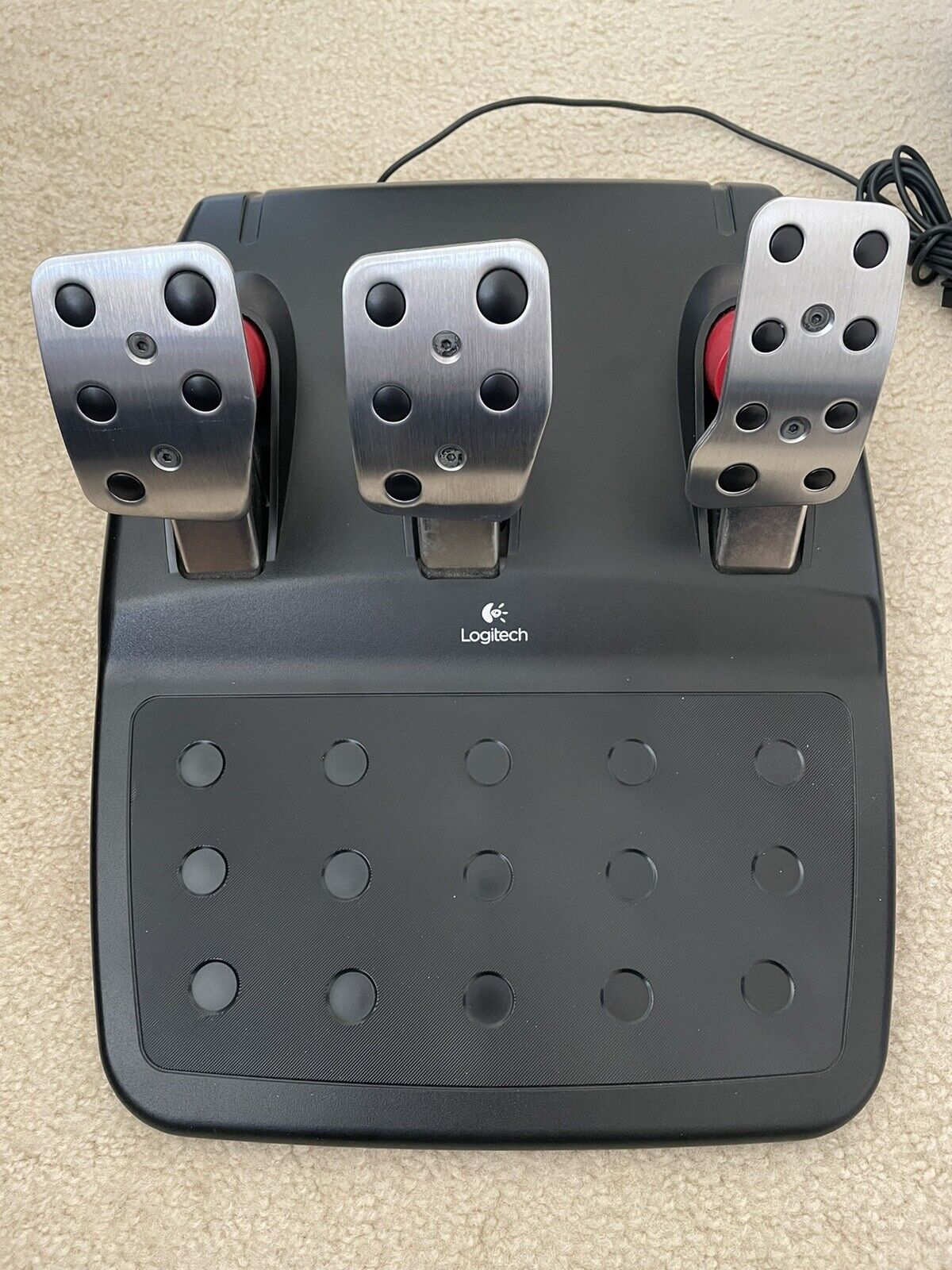 Logitech G27 Steering Wheel, Pedals, Shifter Set (Used) for Sale in  Jericho, NY - OfferUp