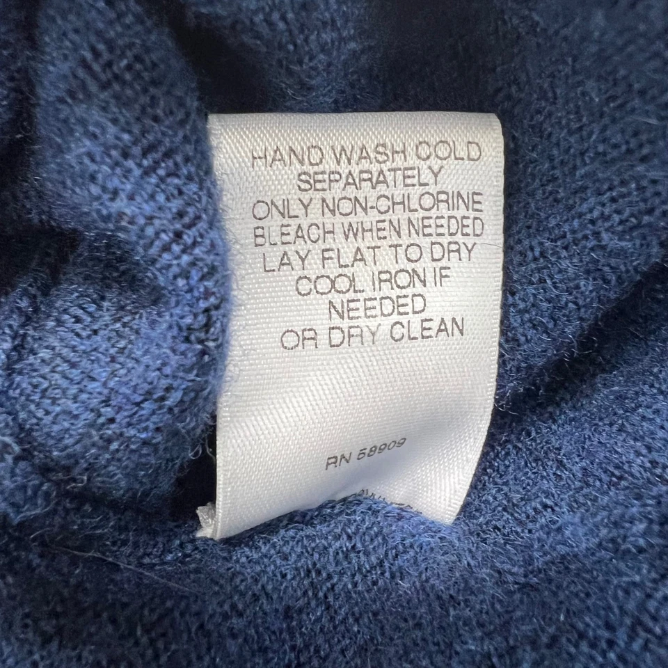 Chaleco Cárdigan Turnbury Para Hombres Cuello en V Azul Marino Lana Merino Extra Fina Talla XL Foto 3 de 4