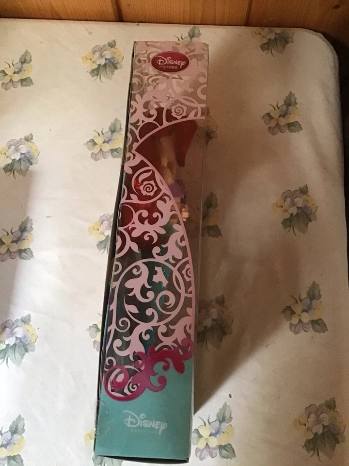 NUEVO Muñeco Juguete Posable Princesa Ariel La Sirenita Princesa Disney Store Foto 3 de 4