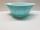 New ListingVintage Pyrex Butterprint Amish Turquoise Cinderella Mixing Bowl 442 1.5 Qt