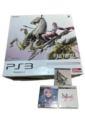 Pacchetto Sony PS3 Slim Final Fantasy XIII Lightning Edition 250 GB dal Giappone