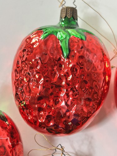 Vintage Christmas Red Strawberry Mercury Glass Ornaments 4” Set of 6 - Picture 7 of 24