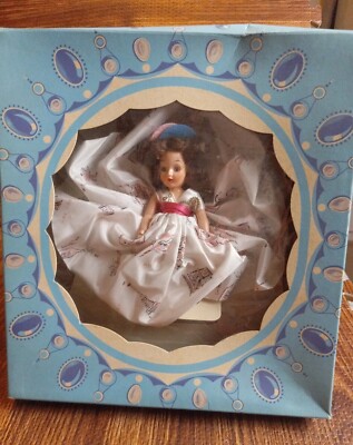 Vintage Doll - Print Dress - Sleepy Eyes - Jointed 6 inches #4500 Dolly Madina