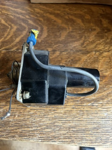 Century Autopilot Roll Servo removed From A Grumman AA-5A - Picture 2 of 2