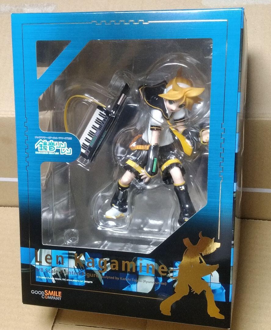 Len Kagamine 1/8スケールフィギュア Vocaloid Kagamine Len 1/8 PVC Figure Good Smile Company From Japan
