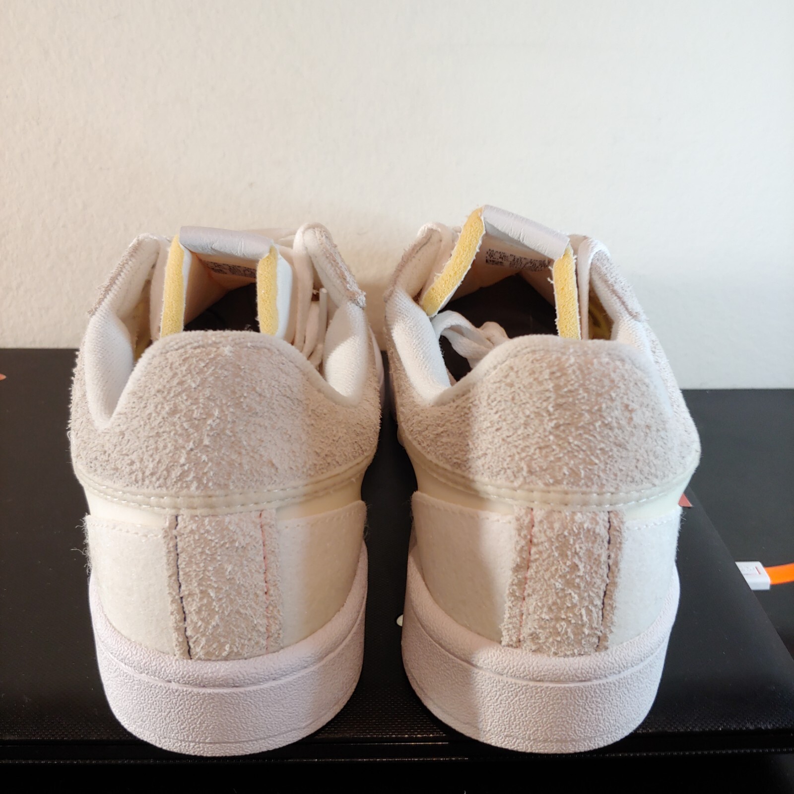 Size 9 - adidas Americana Low White 2019 Danny Glover  thumbnail 4