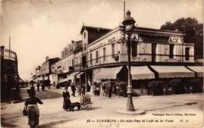 CPA AK TONNEINS-Grande Rue et Café de la Paix (264151)