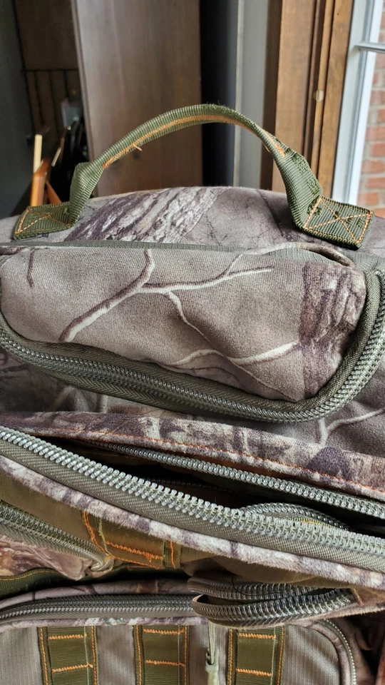 Gameplan Gear Hunting Pack Multi Pocket Camo Green Forest Good Cond Fishing  - Image 3 of 4