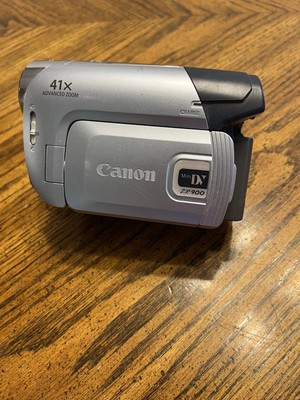 Vintage Canon ZR900 Mini DV Camcorder Handheld Camera 2000x Zoom