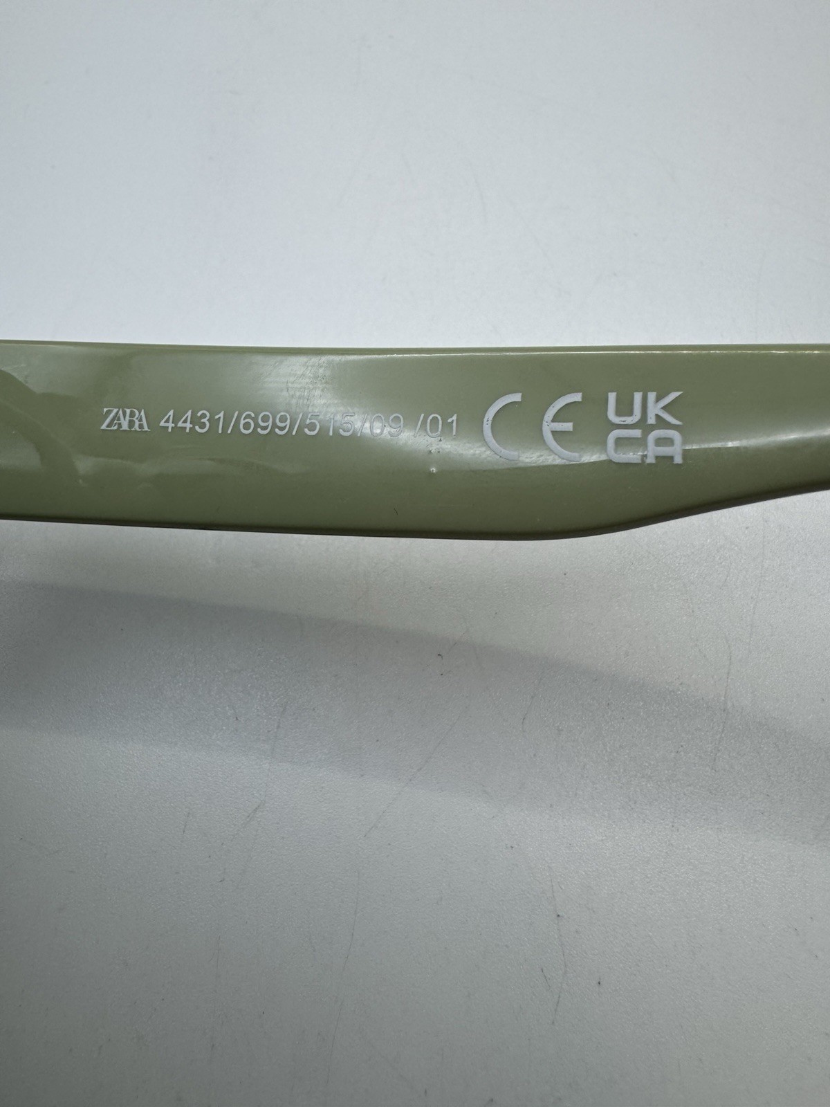 ZARA Oval sunglasses Retro Style with a resin frame UV Protection Olive Green