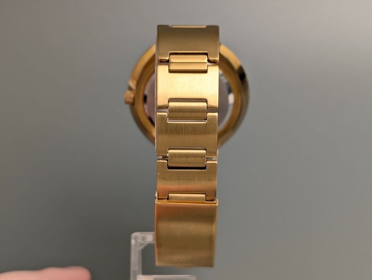 CITIZEN Independent 1481010 Gold 6038-L16304TA Black Dial Quartz 