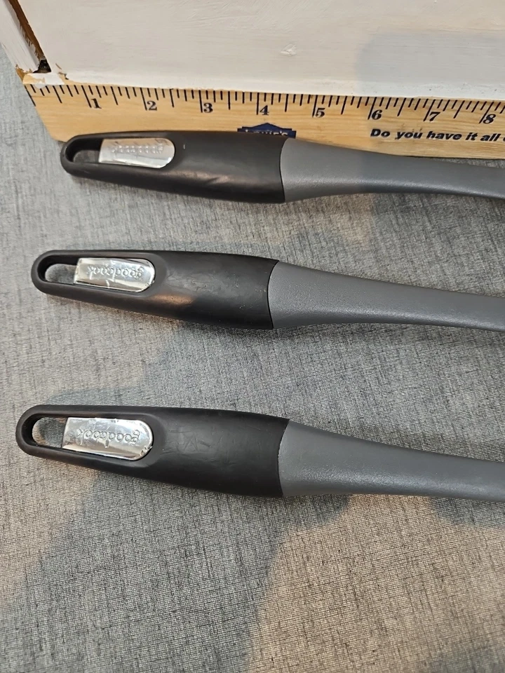 3 GOOD COOK NYLON PLASTIC SOLID SERVING COOKING SPOONS - 1 is Slotted 14" long - Image 3 of 4