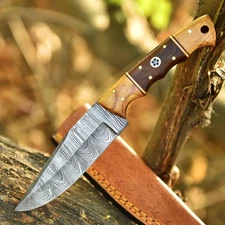 Custom Made Hunting Skinner Knife Hand Forged Damascus Steel Blade Wood Handle